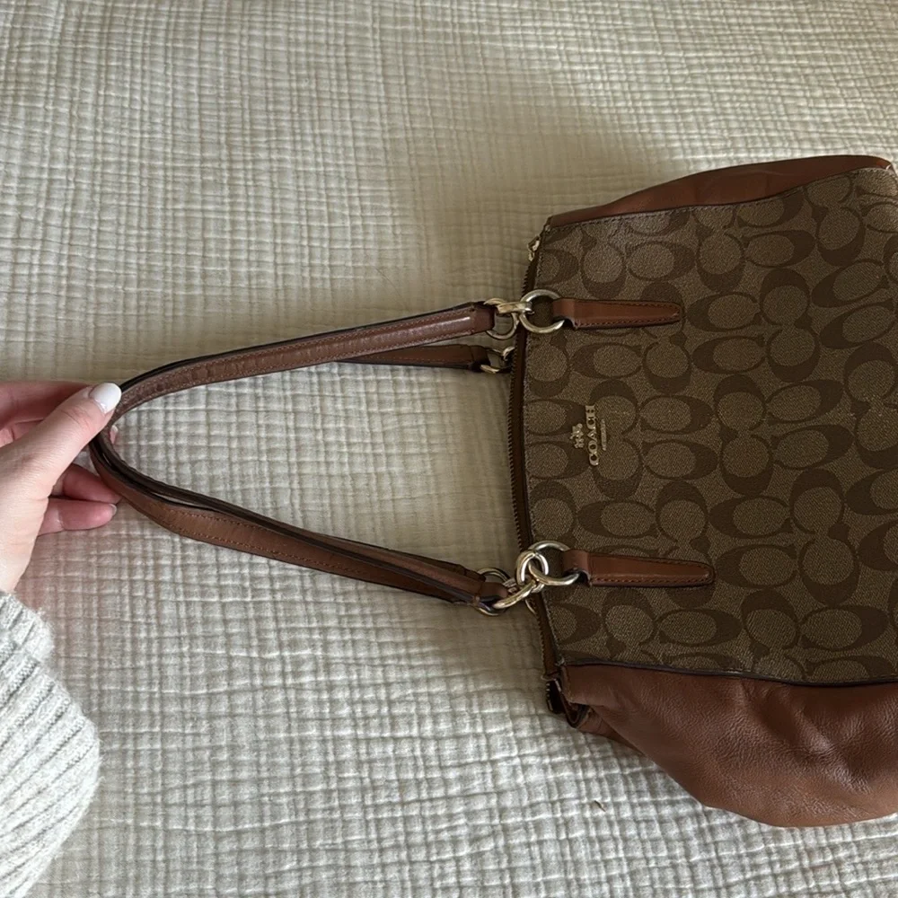 Coach Christie Carryall Signature Khaki Brown - Picture 9 of 17
